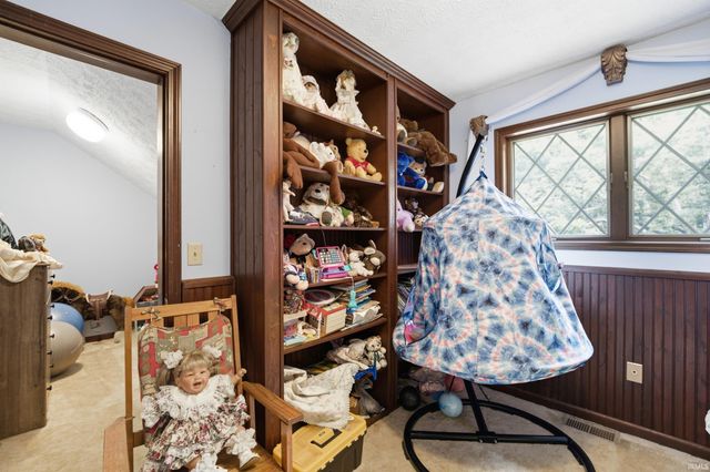 107 Timbercrest Road, West Lafayette, IN 47906