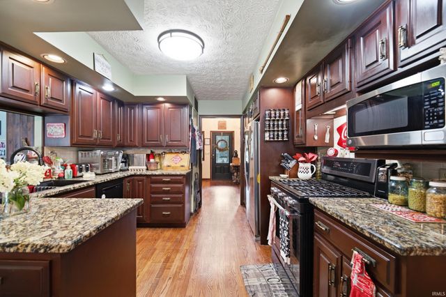107 Timbercrest Road, West Lafayette, IN 47906