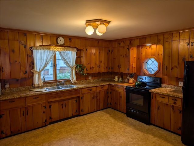 81 North Main Street, Oakfield, NY 14125