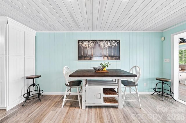 220 Lakeshore Lane, Taylorsville, NC 28681