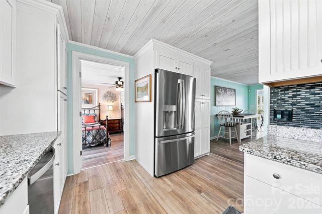 220 Lakeshore Lane, Taylorsville, NC 28681