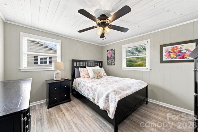 220 Lakeshore Lane, Taylorsville, NC 28681