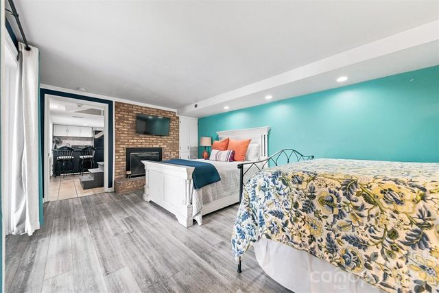 220 Lakeshore Lane, Taylorsville, NC 28681