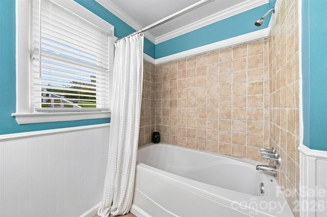 220 Lakeshore Lane, Taylorsville, NC 28681