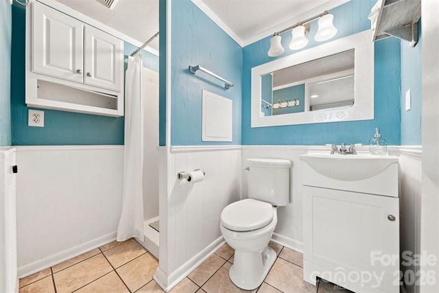220 Lakeshore Lane, Taylorsville, NC 28681