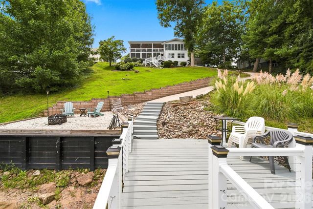 220 Lakeshore Lane, Taylorsville, NC 28681