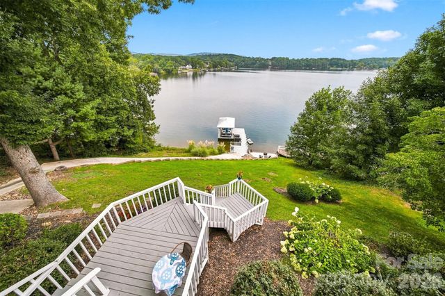 220 Lakeshore Lane, Taylorsville, NC 28681