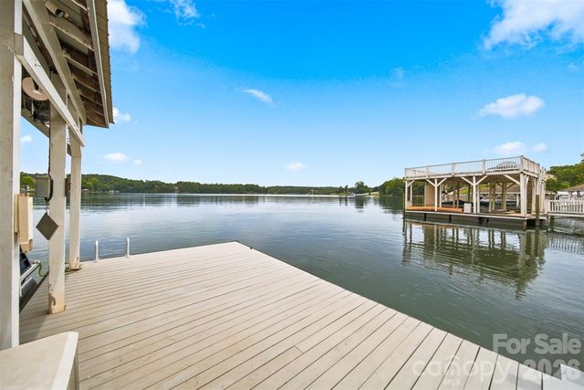 220 Lakeshore Lane, Taylorsville, NC 28681
