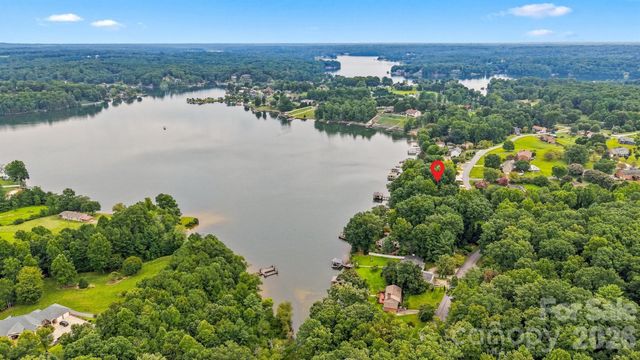 220 Lakeshore Lane, Taylorsville, NC 28681