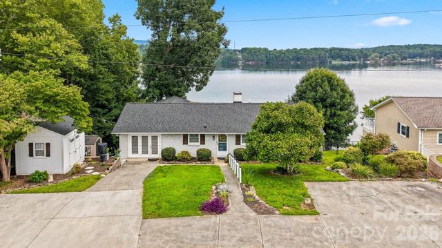 220 Lakeshore Lane, Taylorsville, NC 28681
