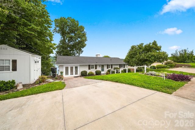 220 Lakeshore Lane, Taylorsville, NC 28681