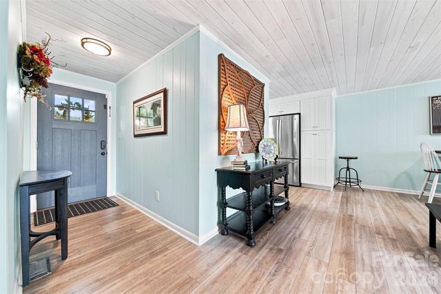 220 Lakeshore Lane, Taylorsville, NC 28681