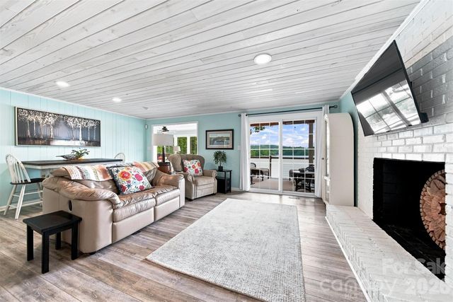 220 Lakeshore Lane, Taylorsville, NC 28681