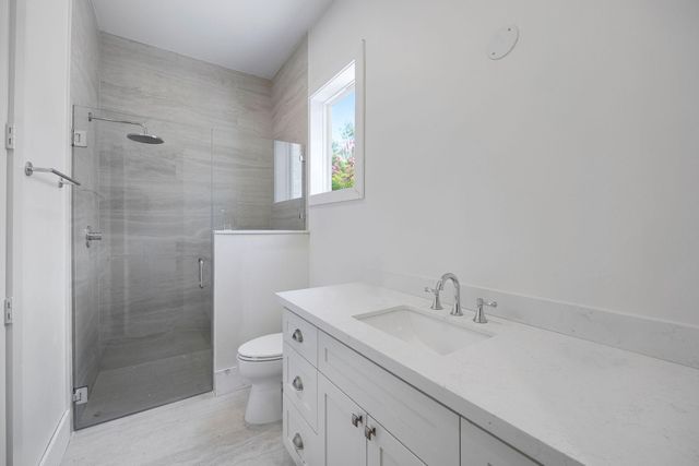 1726 Saxon Drive, Houston, TX 77018