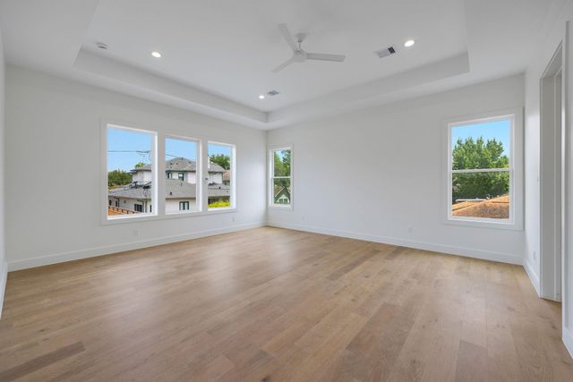 1726 Saxon Drive, Houston, TX 77018