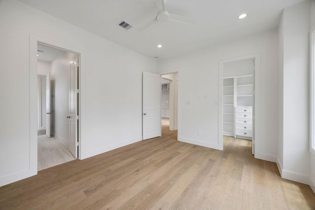1726 Saxon Drive, Houston, TX 77018