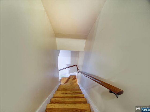 409-411 3rd Avenue, Newark, NJ 07107