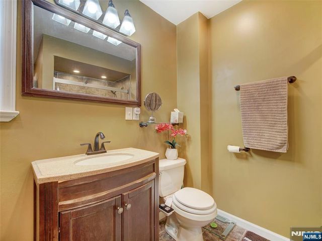 409-411 3rd Avenue, Newark, NJ 07107
