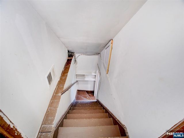 409-411 3rd Avenue, Newark, NJ 07107