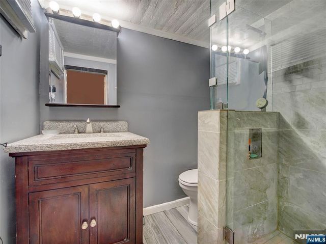 409-411 3rd Avenue, Newark, NJ 07107