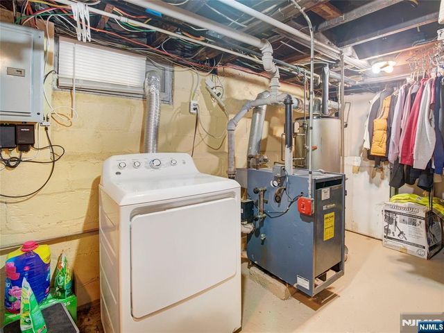 409-411 3rd Avenue, Newark, NJ 07107