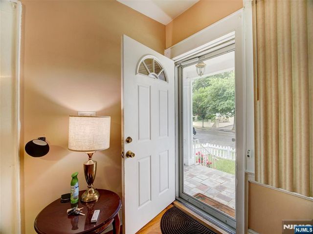 409-411 3rd Avenue, Newark, NJ 07107