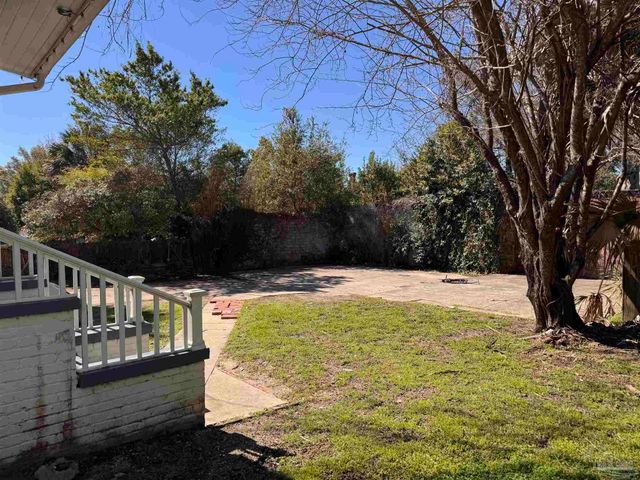 911 N Spring St 2, Pensacola, FL 32501