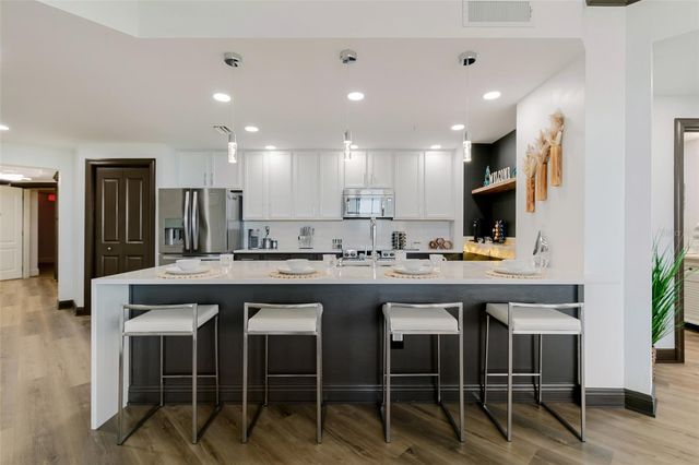 5781 CAPE HARBOUR DRIVE 607, Cape Coral, FL 33914