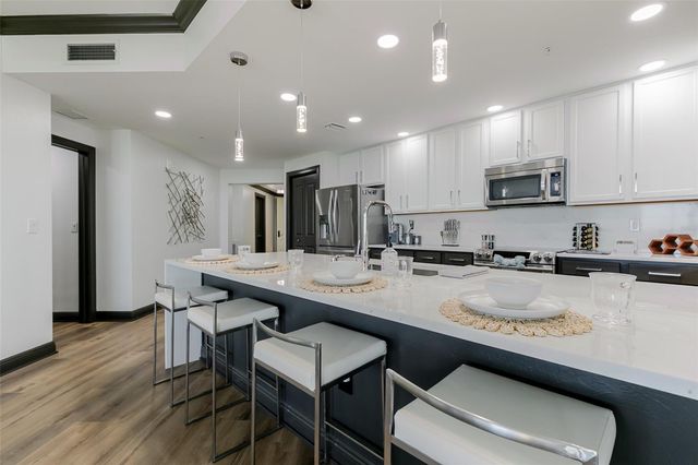 5781 CAPE HARBOUR DRIVE 607, Cape Coral, FL 33914