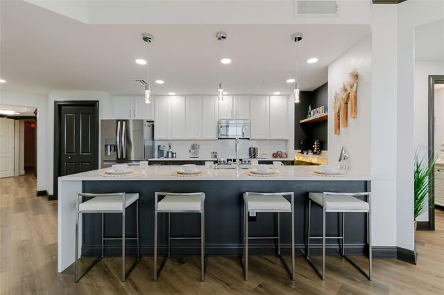 5781 CAPE HARBOUR DRIVE 607, Cape Coral, FL 33914