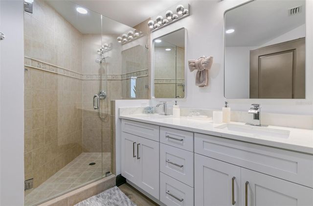 5781 CAPE HARBOUR DRIVE 607, Cape Coral, FL 33914