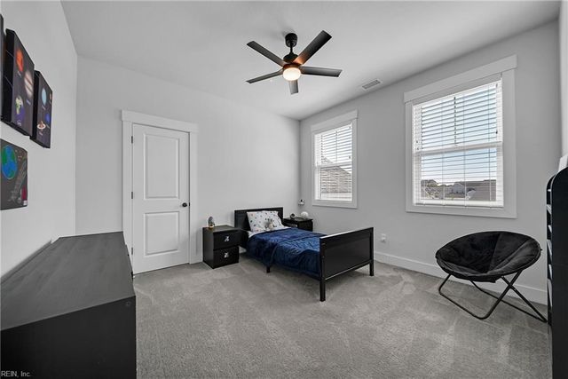 629 Hayes DR, Chesapeake, VA 23320