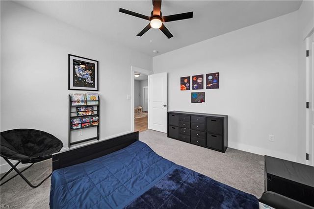629 Hayes DR, Chesapeake, VA 23320