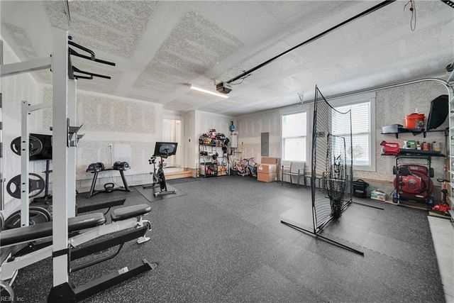 629 Hayes DR, Chesapeake, VA 23320