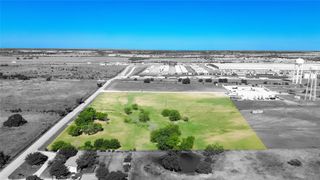 3288 Lois Road E, Sanger, TX 76266