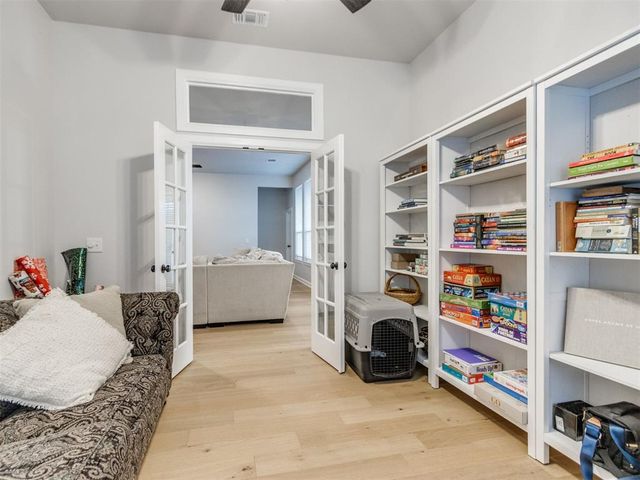 10516 NW 33rd Place, Yukon, OK 73099