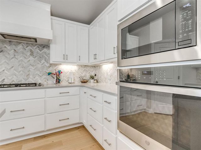 10516 NW 33rd Place, Yukon, OK 73099