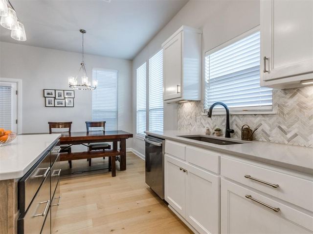 10516 NW 33rd Place, Yukon, OK 73099