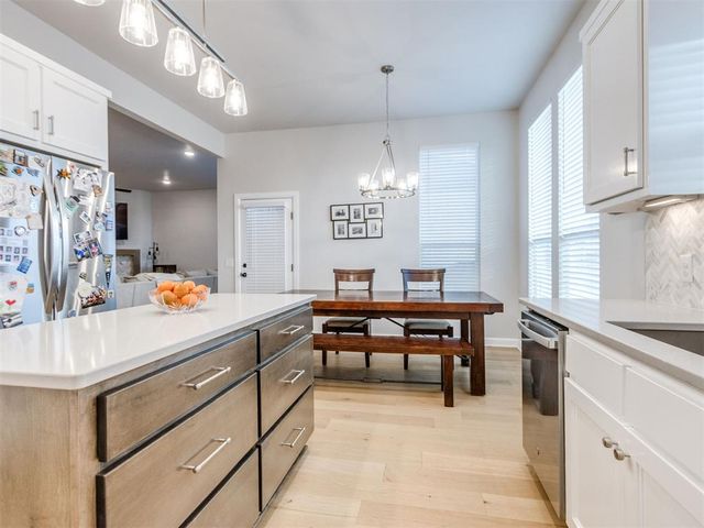 10516 NW 33rd Place, Yukon, OK 73099