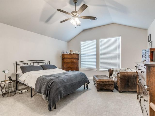 10516 NW 33rd Place, Yukon, OK 73099