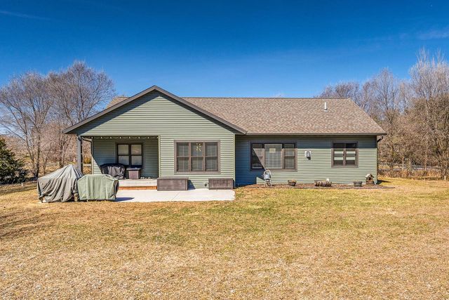 W25573 Timothy LANE, Trempealeau, WI 54661