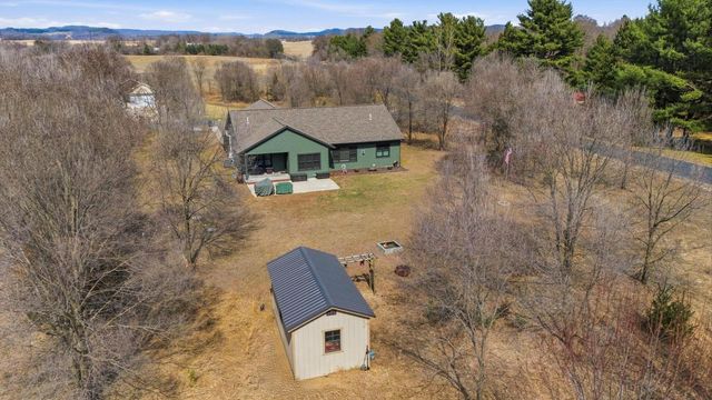W25573 Timothy LANE, Trempealeau, WI 54661