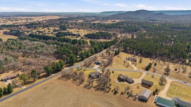 W25573 Timothy LANE, Trempealeau, WI 54661