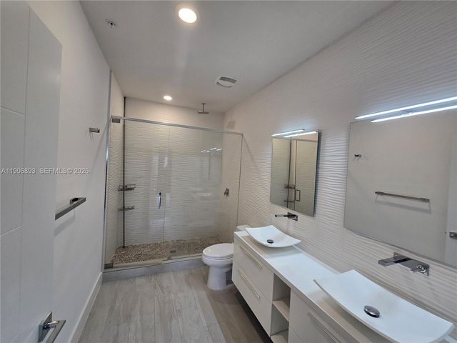 4500 NW 8th Place, Plantation, FL 33317
