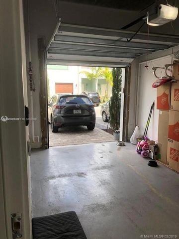 4500 NW 8th Place, Plantation, FL 33317