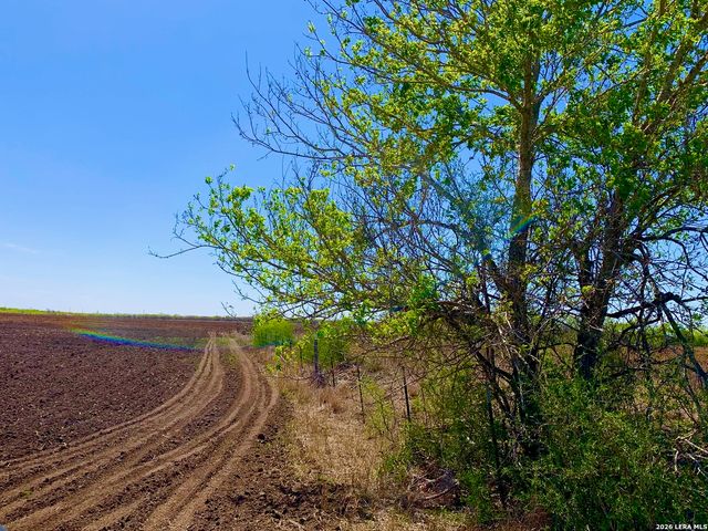 1152 A County Road 227, Falls City, TX 78113