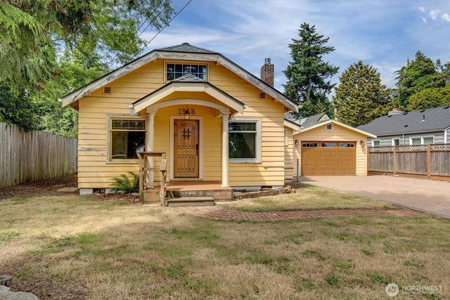 1918 N 115th Street, Seattle, WA 98133