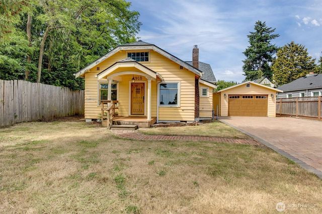 1918 N 115th Street, Seattle, WA 98133