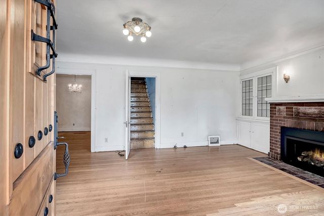 1918 N 115th Street, Seattle, WA 98133