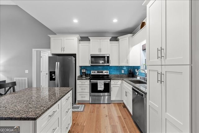 18 Gala Drive NE, Rome, GA 30165